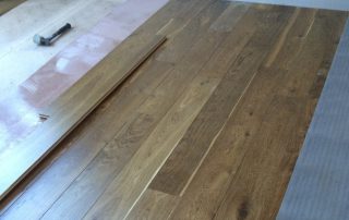 laying laminate timber floor